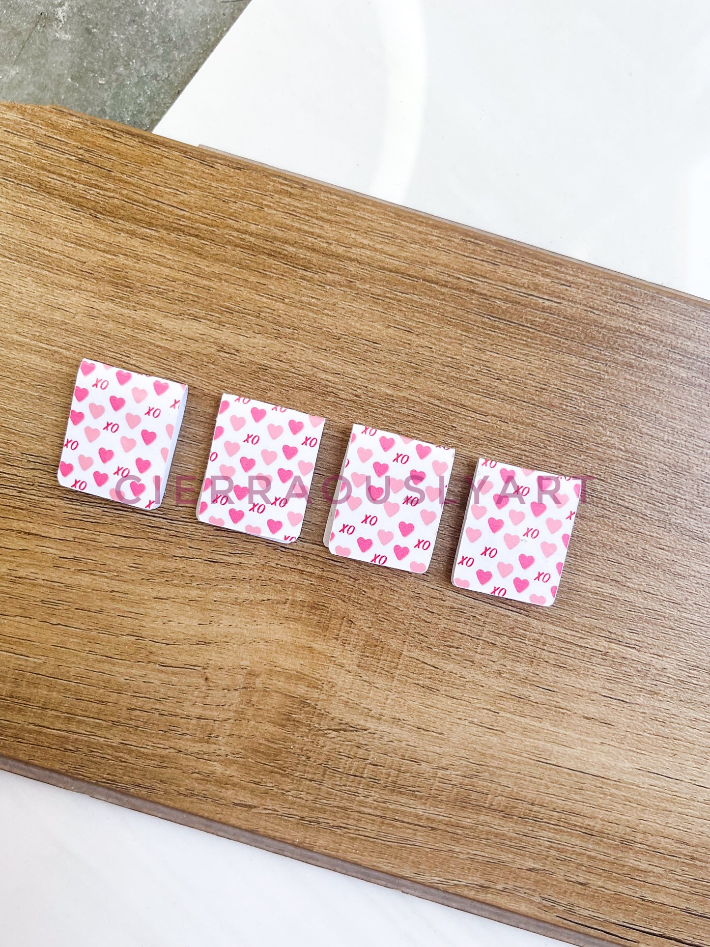 XO Hearts Magnetic Bookmark